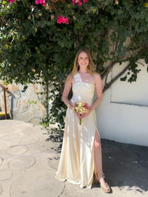 VESTIDO RENATA CREMA