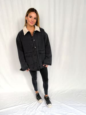 CHAQUETA BEGOÑA NEGRA