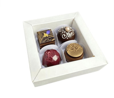 Medidas: 3 X 7 X 7 - 4 Bombones