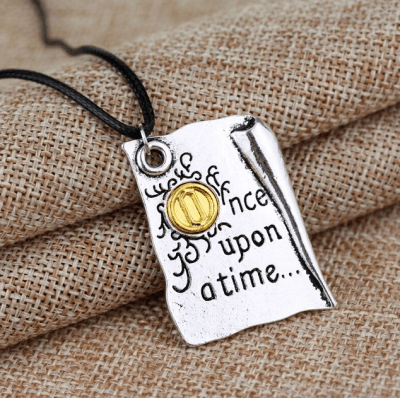 COLLAR ONCE UPON A TIME PERGAMINO