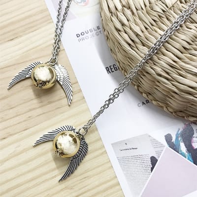 COLLAR SNITCH DORADA - PLATEADA