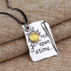 COLLAR ONCE UPON A TIME PERGAMINO1