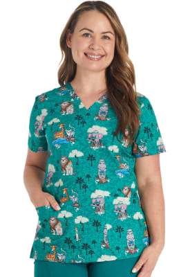 Polera Clínica Mujer Cherokee Prints CK651 SFFN Leones Verde