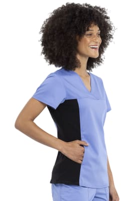 Polera Clínica Mujer Cherokee Workwear Revolution WW2875 Celeste CIE