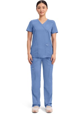 Polera Clínica Mujer Cherokee Workwear Revolution WW610 Celeste CIE