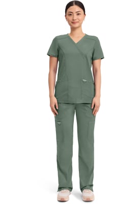 Polera Clínica Mujer Cherokee Workwear Revolution WW610 Verde OLV