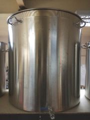 Fondo Acero inox 400L aprox. con válvula soldada de 3/4