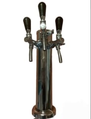 Torre tubular con 3 grifos