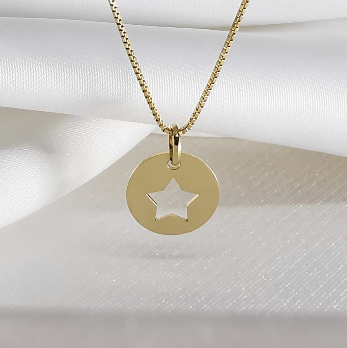 Placa Estrella Calada Oro 18 Kt Placa Estrella Calada Oro 18 Kt