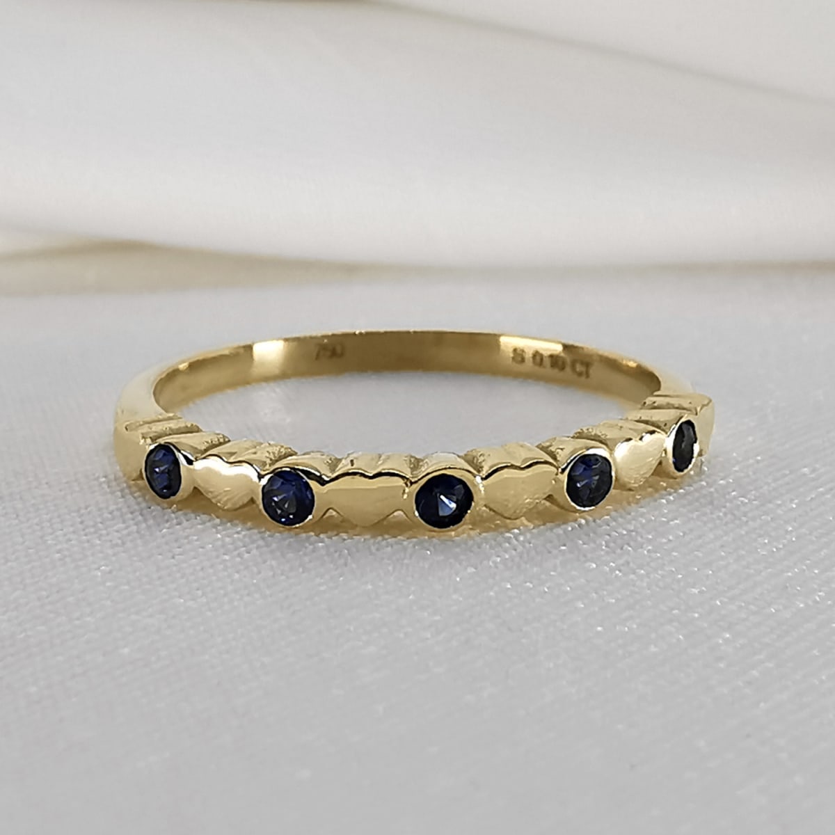 ANILLO CORAZONES CON ZAFIROS ORO 18K ANILLO CORAZONES CON ZAFIROS ORO 18K