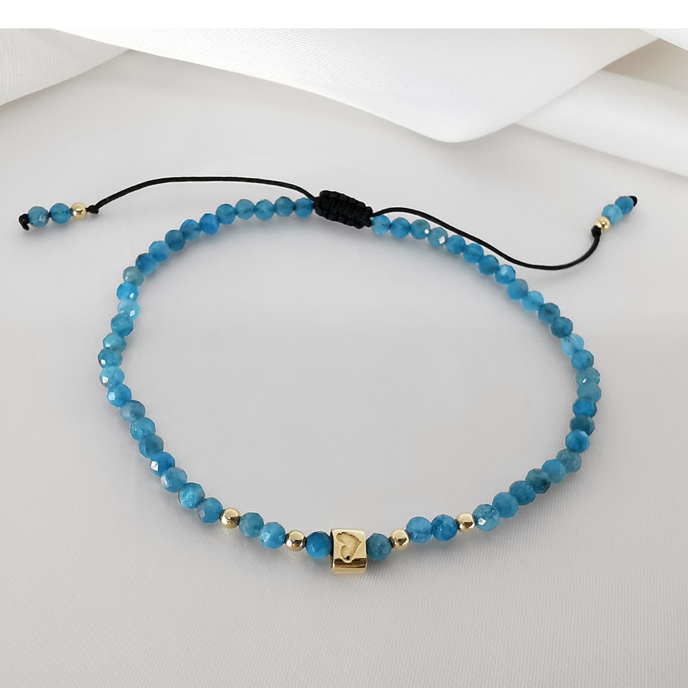 Pulsera Tiny Placa Corazon Apatita Neon Oro 18 Kt Pulsera Tiny Placa Corazon Apatita Neon Oro 18 Kt