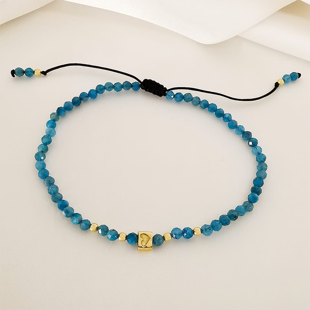 Pulsera Tiny Placa Corazon Apatita Neon Oro 18 Kt Pulsera Tiny Placa Corazon Apatita Neon Oro 18 Kt