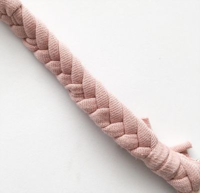 BLUSH Portachupete Trenzado Algodón Cheeky Monkey BLUSH Portachupete Trenzado Algodón Cheeky Monkey