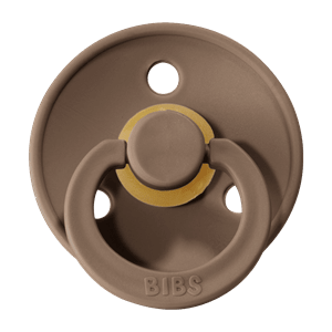 Chupete Bibs, Dark Oak (Kids: 18+ meses) Chupete Bibs, Dark Oak (Kids: 18+ meses)