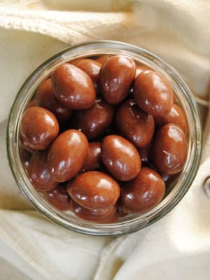 Almendra con Chocolate dulce 250 gramos