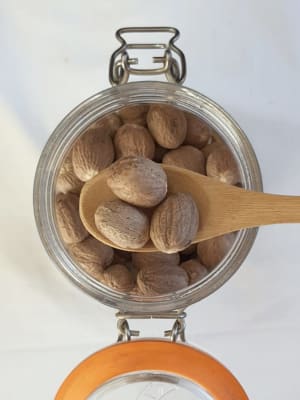 Nuez Moscada Entera 50 gramos