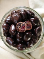 Cranberry con Chocolate BITTER 250 gramos