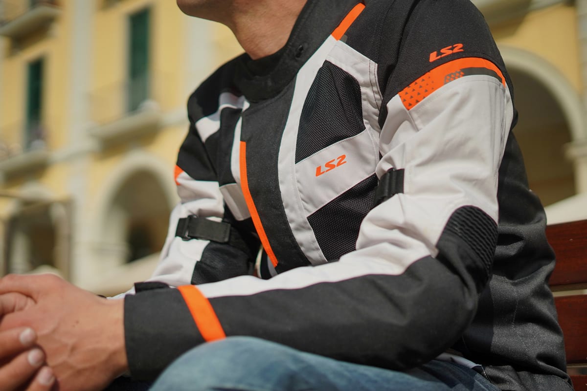 CHAQUETA LS2 SCOUT NEGRA GRIS NARANJA4