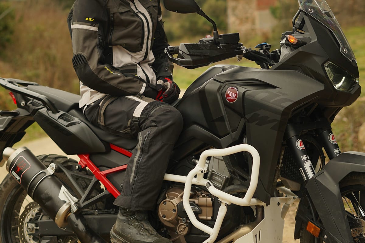 PANTALON LS2 NORWAY NEGRO GRIS3