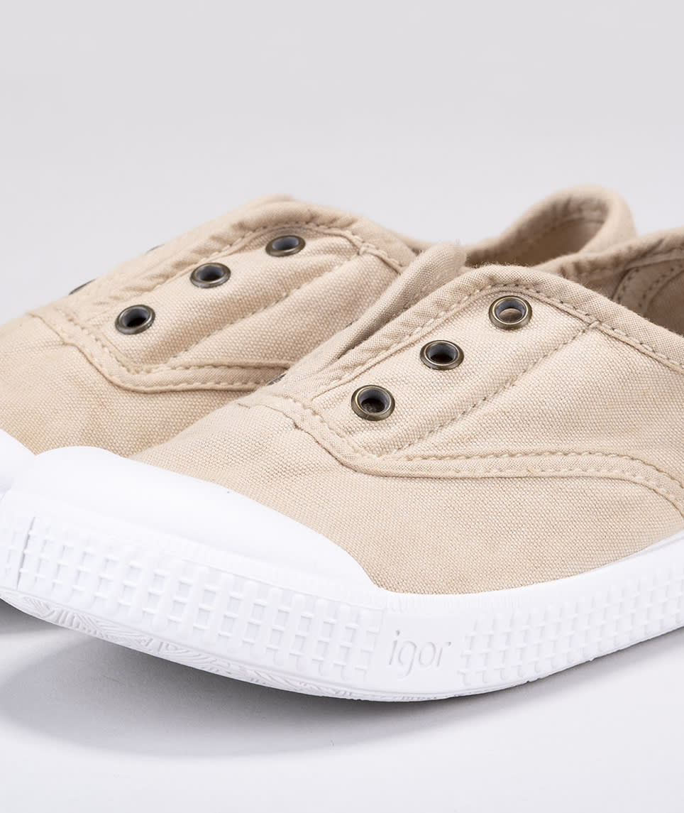 Berri Beige4