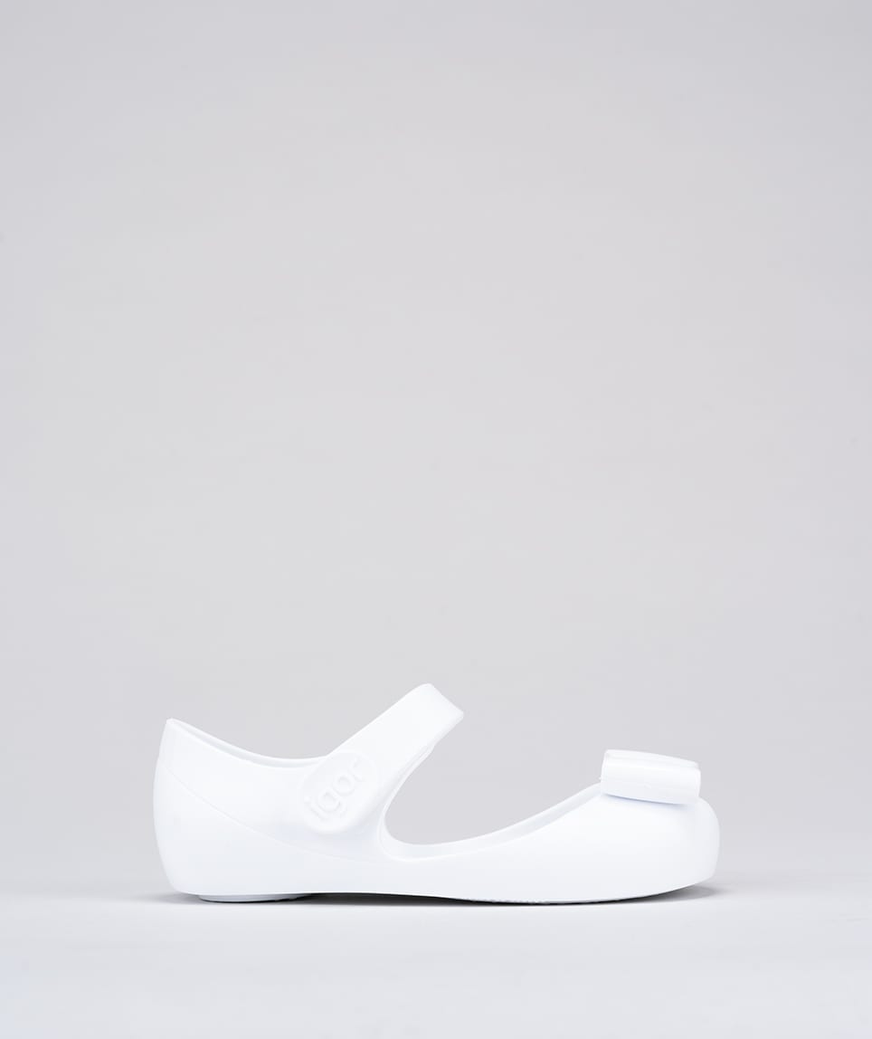 Mia Lazo Blanco3