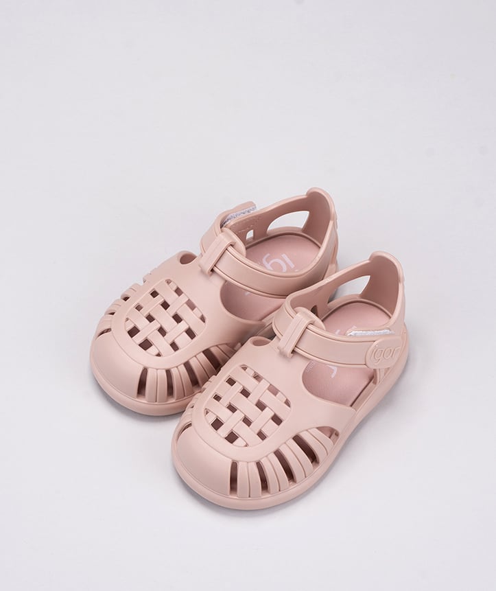 Tobby Solid Maquillaje3