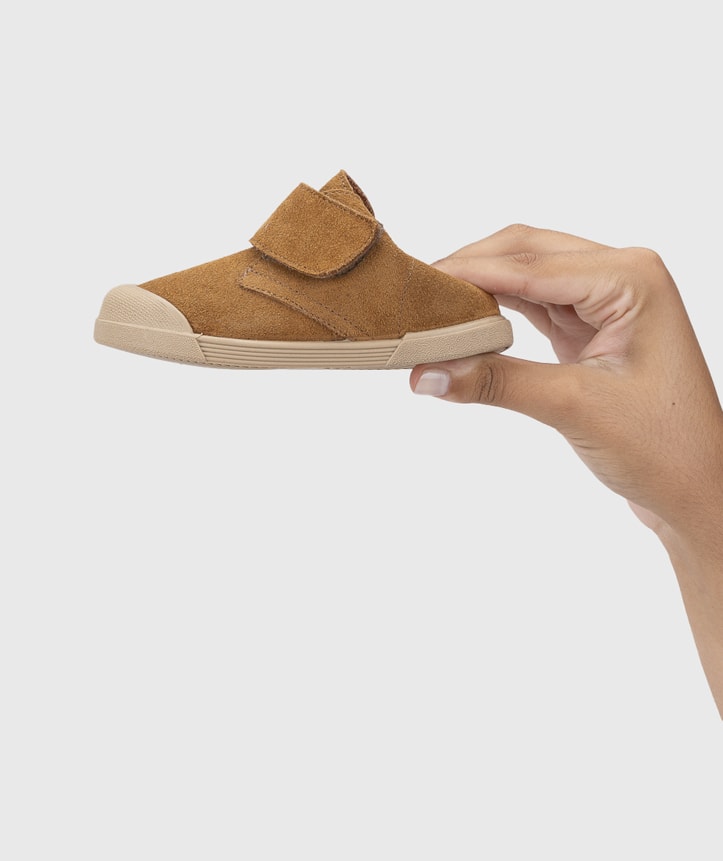 Tui Cognac Barefoot3