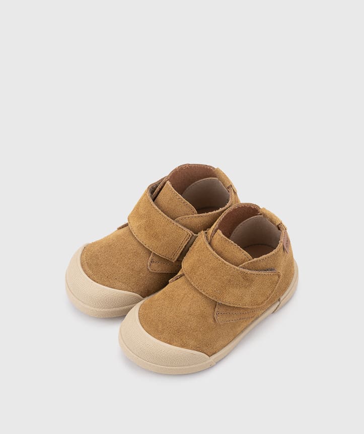 Tui Cognac Barefoot5
