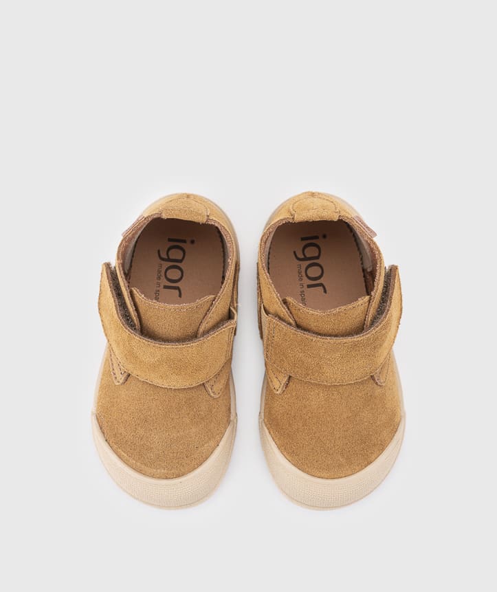 Tui Cognac Barefoot6
