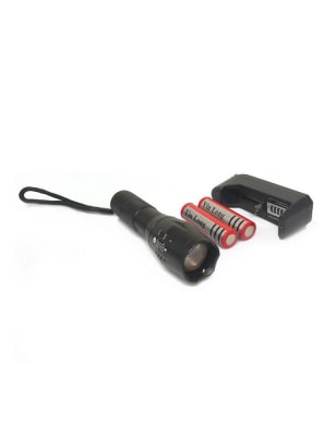 LINTERNA LED TACTICA ZOOM 5000 LUMENES LINTERNA LED TACTICA ZOOM 5000 LUMENES