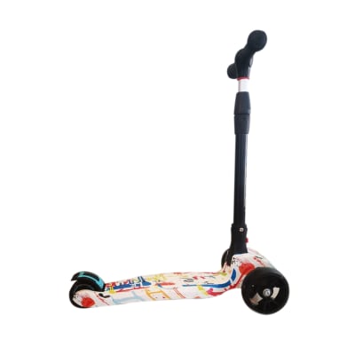 SCOOTER 4 RUEDAS CON LUZ DISEÑO DBG1025