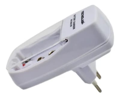 CARGADOR DE PILAS AA/AAA/9V DUAL VOLT 110V-220V TL088