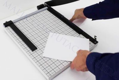 GUILLOTINA MANUAL 38X48 CM PAC01006 A3 GUILLOTINA MANUAL 38X48 CM PAC01006 A3