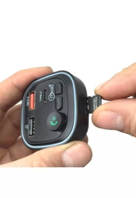 TRANSMISOR FM BT 12V-24V + CARGADOR RAPIDO 20W 2USB QC3.0 + PD 3.1A + MSD MLAB