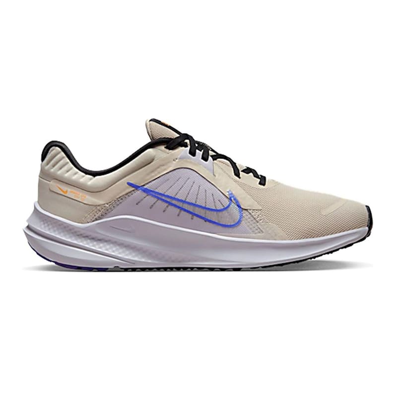 Zapatillas Nike Quest 5 - Crema1