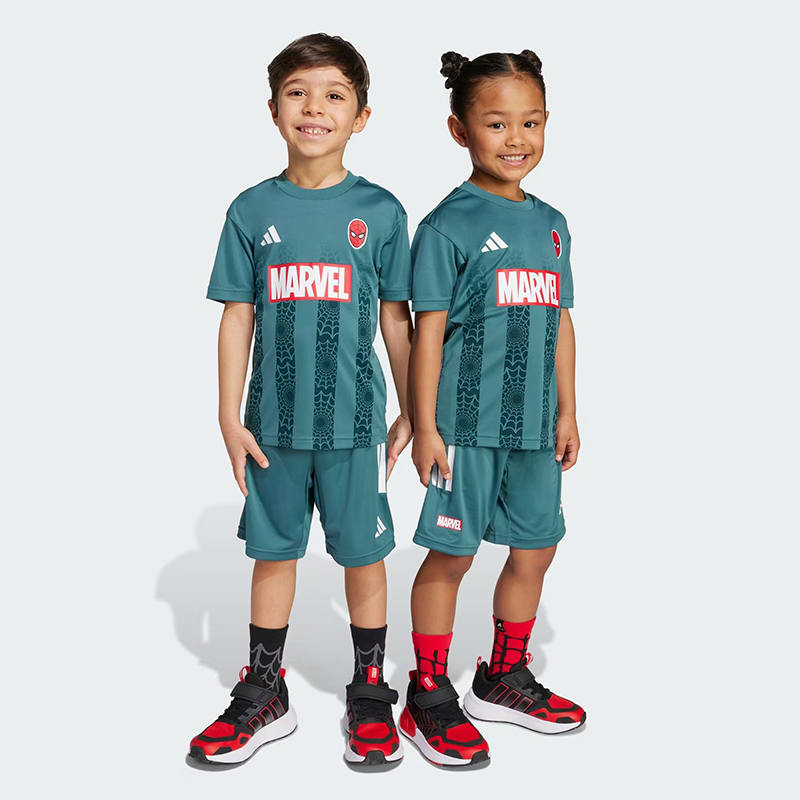 Buzo Adidas Marvel Spiderman Short K4