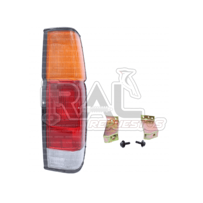 FOCO TRASERO DERECHO NISSAN D21 1994-2001 KING CAB1