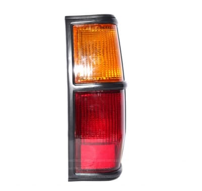FOCO TRASERO DERECHO NISSAN 720 1.8 1989-1993
