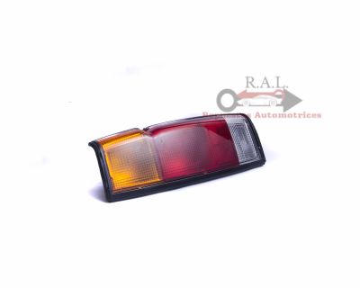 FOCO TRASERO DERECHO NISSAN D21 1994-20011