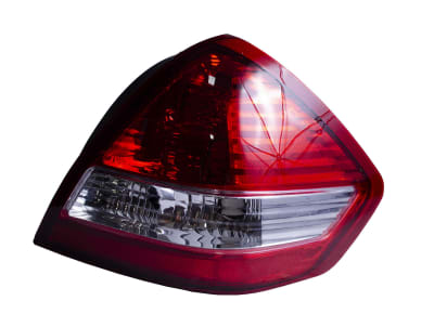 FAROL TRASERO DERECHO NISSAN TIIDA 2007-20165