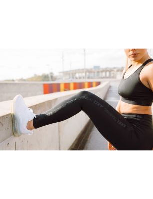 Legging Contrast Chiara Ne/Ne Sly-Dry Water Repelent Legging Contrast Chiara Ne/Ne Sly-Dry Water Repelent