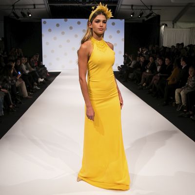 VESTIDO AMARILLO FLECOS | Clara Edwards