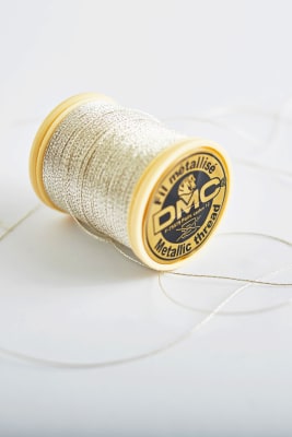 DMC BOBINA DE HILO METALIZADO PLATEADO 283