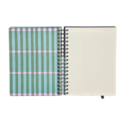 Cuaderno 1/2 oficio 21x24 cm lineas verdes y celestes