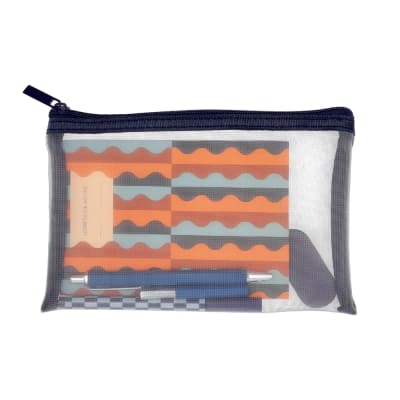 SET ESTUCHE MALLA CON LIBRETA Y ACCESORIOS