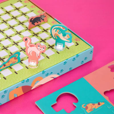 JUEGO QUORIDOR PERROS Y GATO