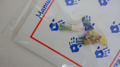 PERSONAS CHICAS X 5 IMP.