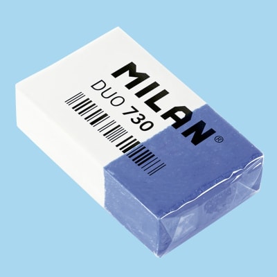 GOMA PLASTICA DUO BLANCO AZUL 24x39x10mm MILAN