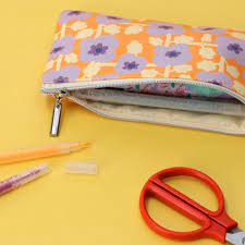 ESTUCHE PU 20,5X10,5 FLORES LILA