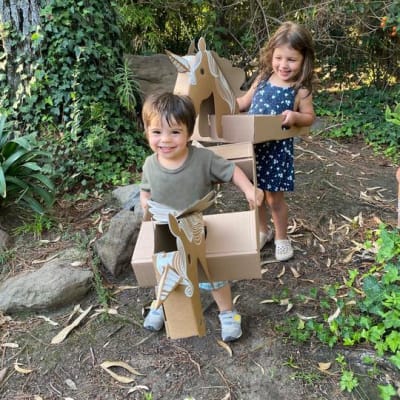 UNICORNIO MAGIA Y CARTON